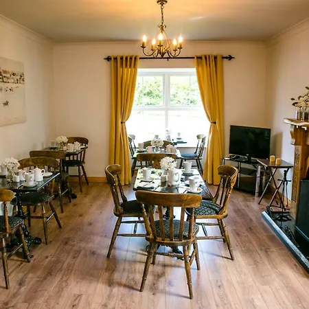 Bed & Breakfast Farmleigh House, 3*